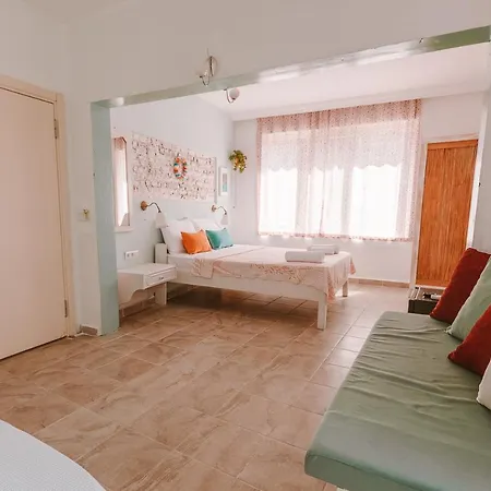 Bed & Breakfast Kuytu Terrace