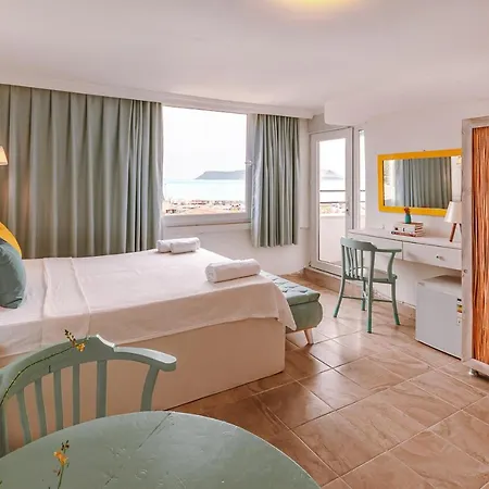 Kuytu Terrace 5* Kas