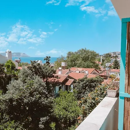 Kuytu Terrace Bed & Breakfast