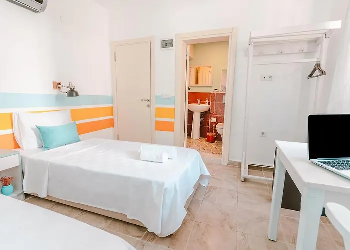 Kuytu Terrace Bed & Breakfast