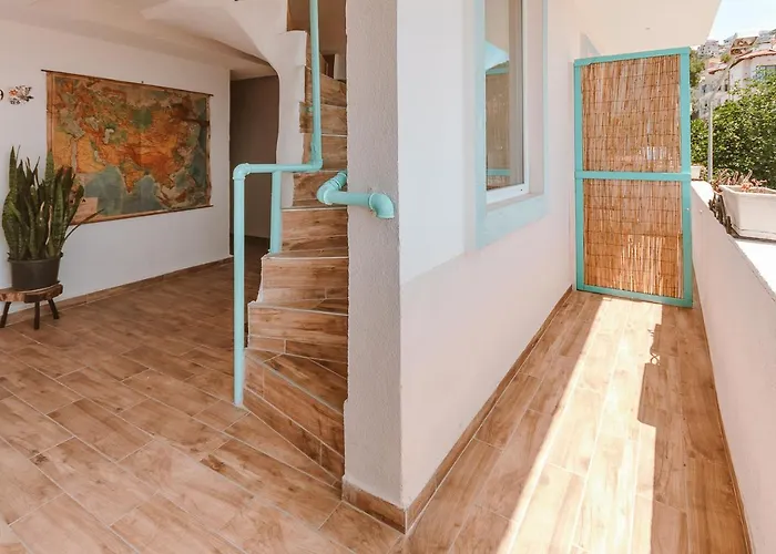 Kuytu Terrace 5* Kas