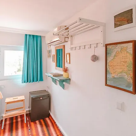 Kuytu Terrace Bed & Breakfast