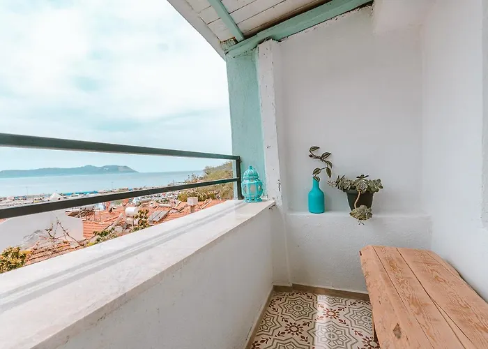 Kuytu Terrace Bed & Breakfast