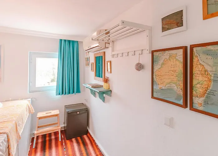 Kuytu Terrace Bed & Breakfast