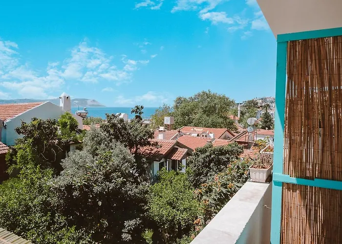 Kuytu Terrace Bed & Breakfast